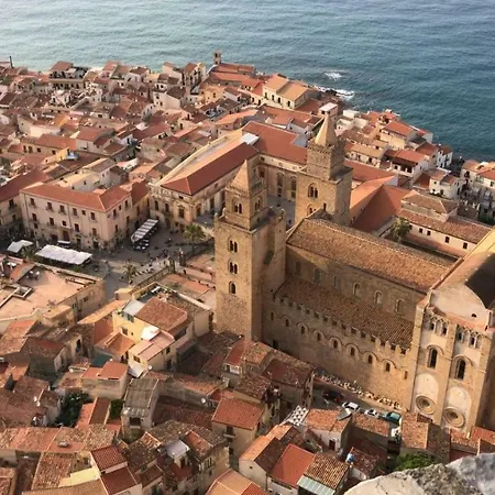 Dal Duomo Al Mare *